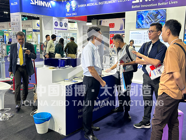 太極搪玻璃設備閃耀2025世界制藥原料東南亞展覽會